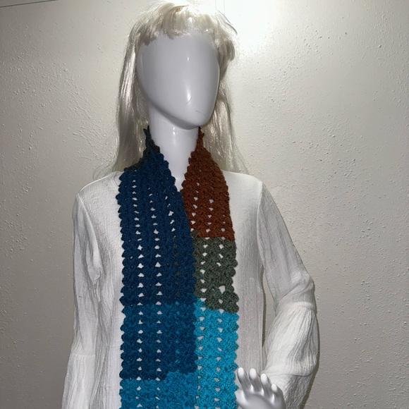 Multicolor Crochet Scarf - Picture 2 of 5